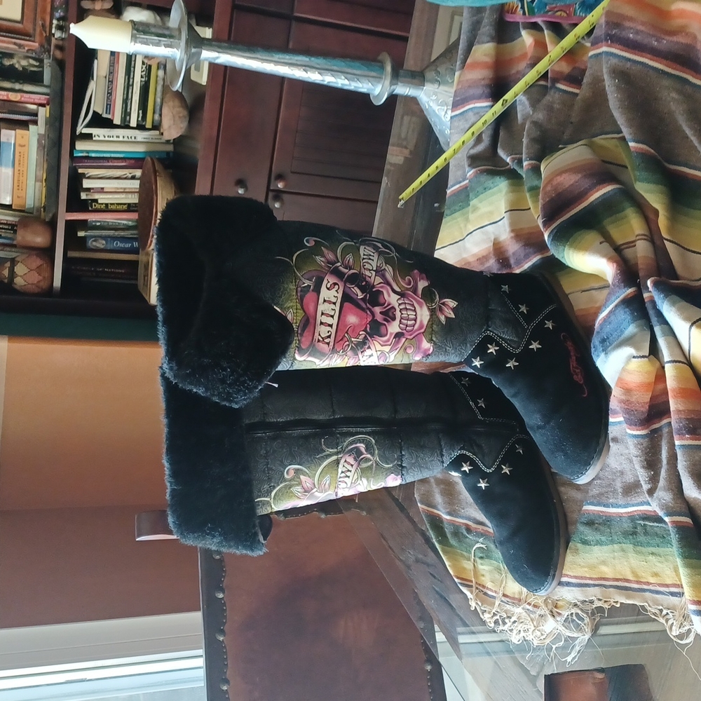 ED HARDY 10 Love Slowly Kills Winter Boots